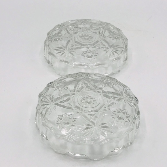 Vintage Anchor Hocking precut clear round puff box with lid. - Picture 4 of 11